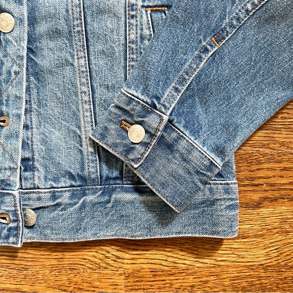 Madewell Denim Jacket Size Small Jean Jacket Classic Fit - Picture 5 of 9